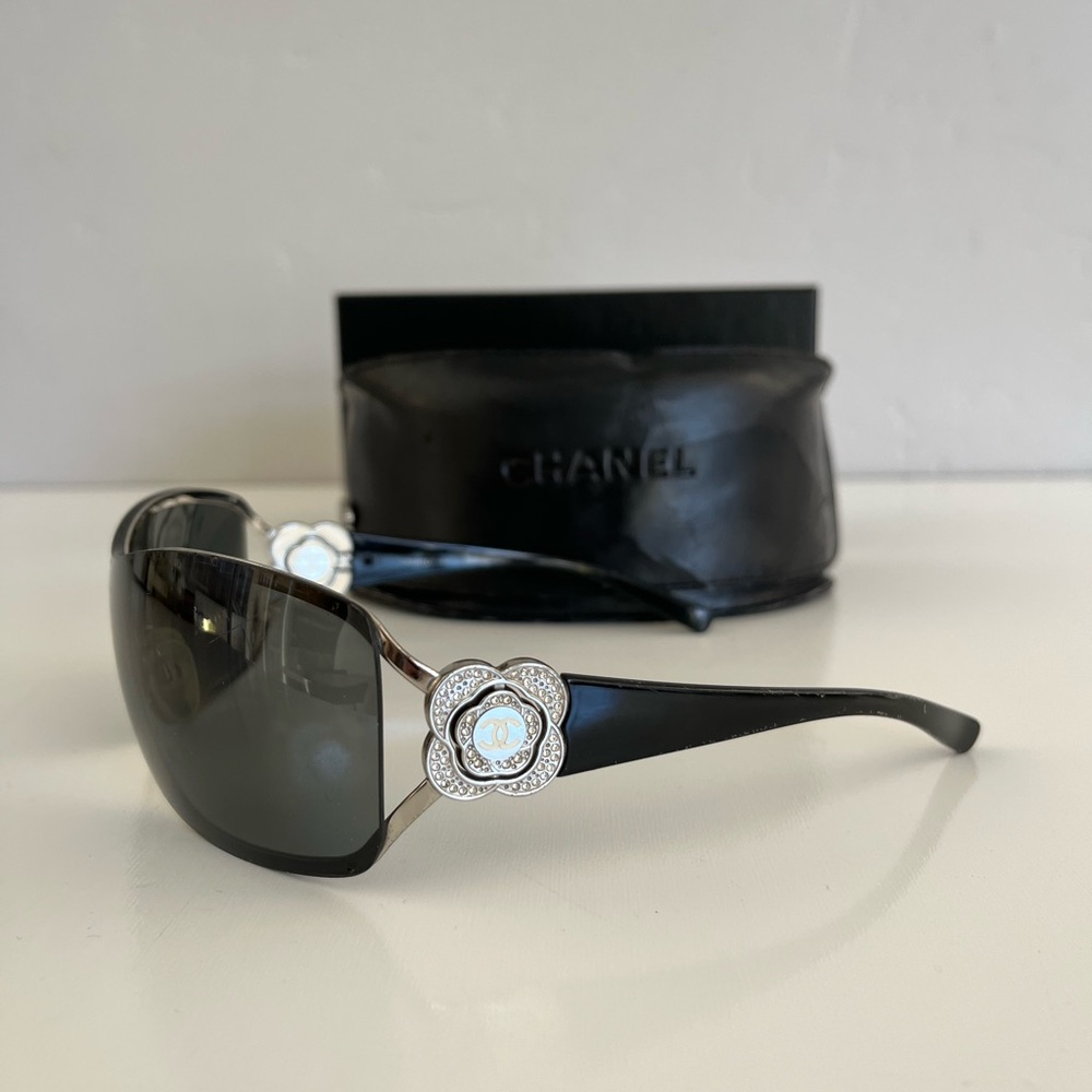 Auth VTG CHANEL Sunglasses 4164-B - Picture 4 of 16